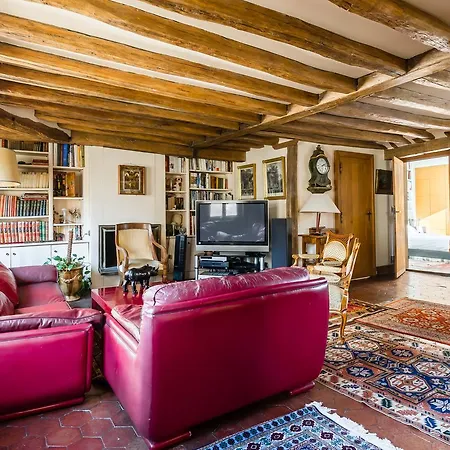 Apartment Veeve - Steps From The Louvre